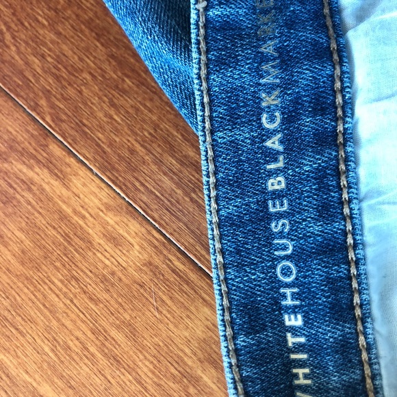 White House Black Market jeans with white florals - Picture 3 of 4